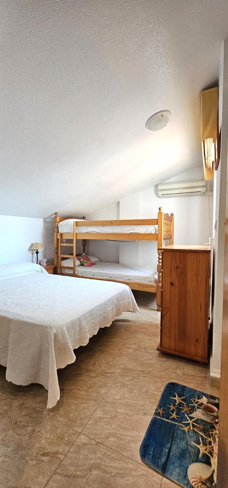 4 Schlafzimmer Stadthaus zu verkaufen