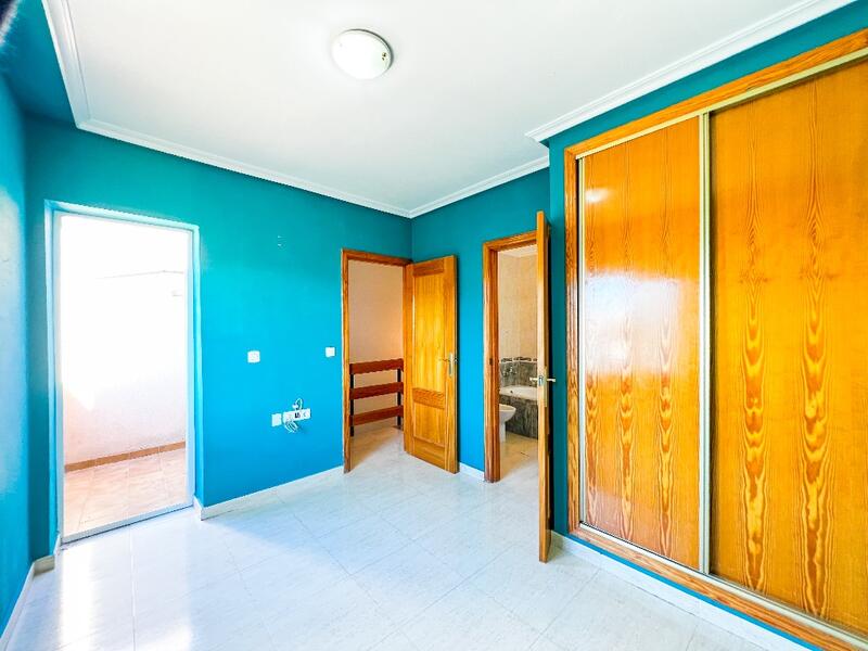 3 bedroom Townhouse for sale