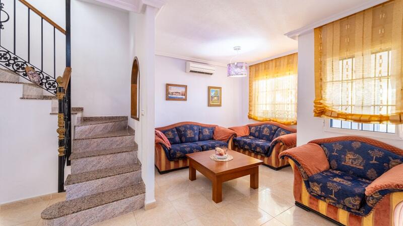 3 bedroom Townhouse for sale