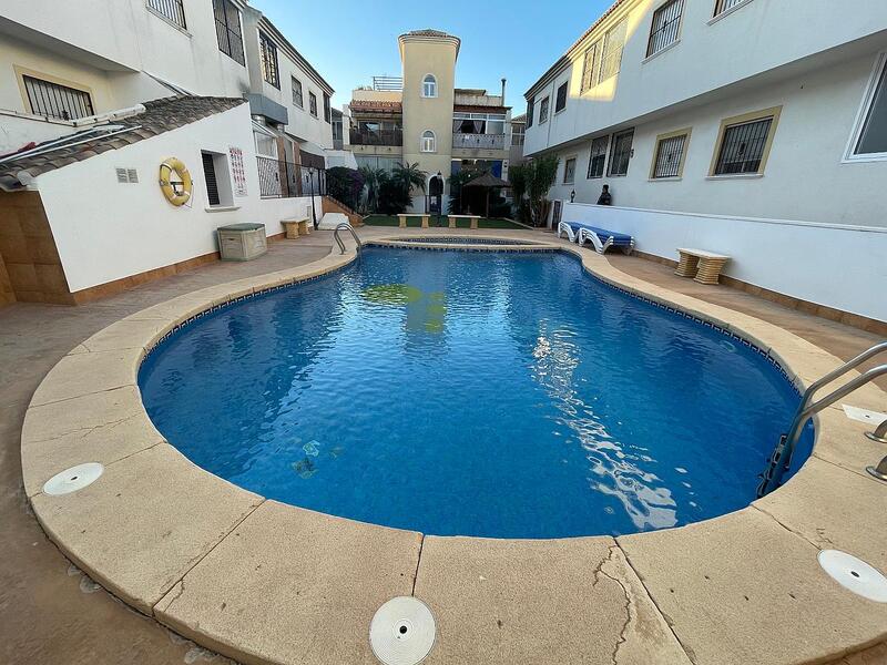 Apartment for sale in Almoradí, Alicante