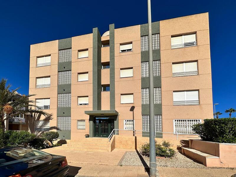 Apartamento en venta en Torrevieja, Alicante