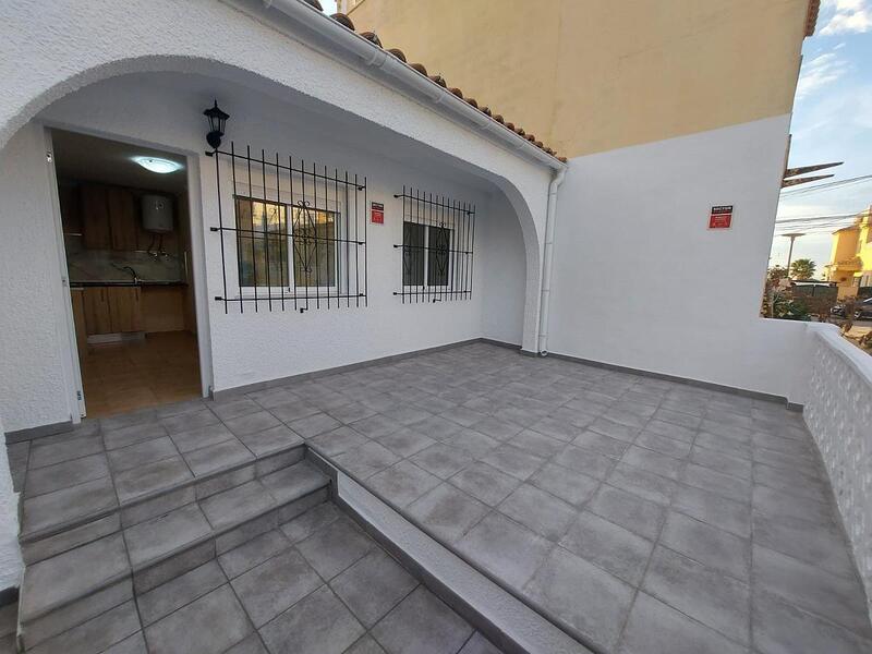 1 Cuarto Adosado en venta