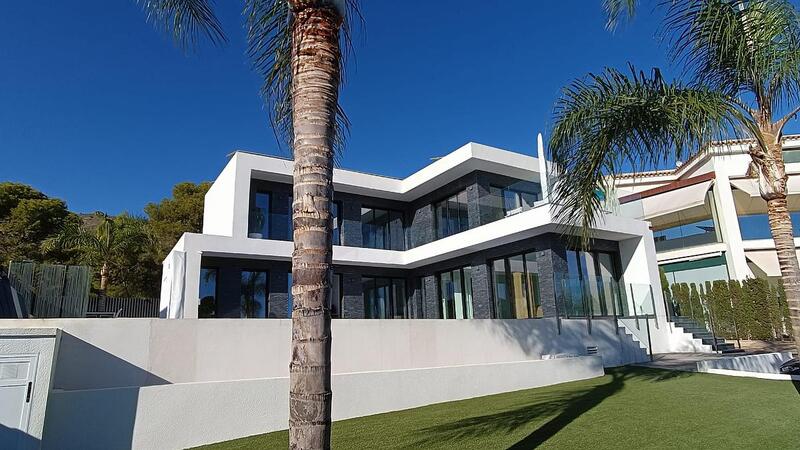 Villa en venta en Finestrat, Alicante