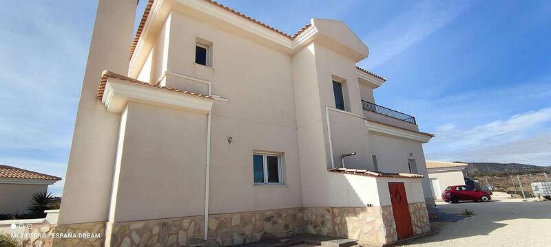 4 Cuarto Villa en venta