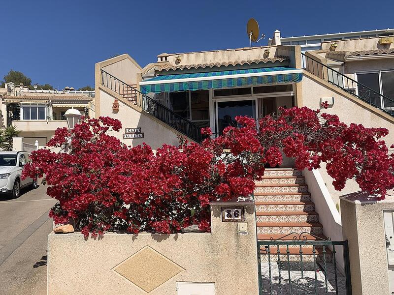 Maison de Ville à vendre dans Villamartin, Alicante