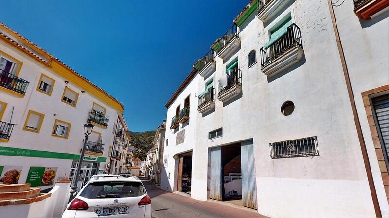 Stadthaus zu verkaufen in Ojen, Málaga