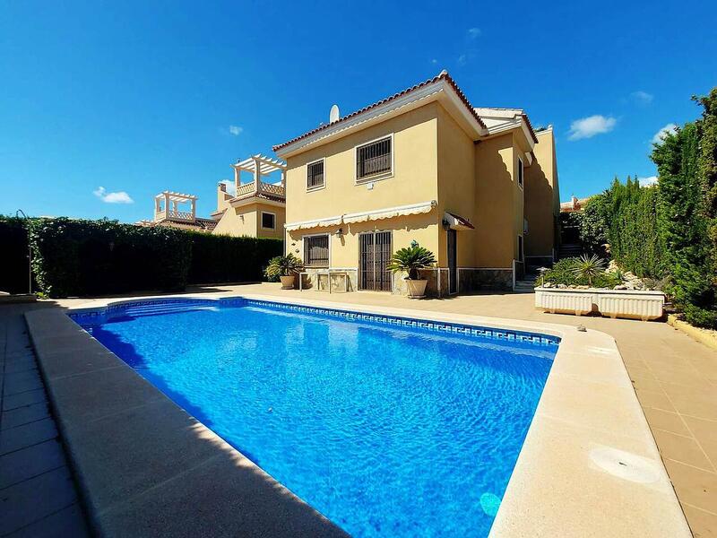 Villa for sale in Ciudad Quesada, Alicante