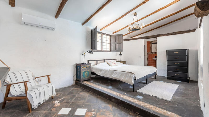 8 Schlafzimmer Landhaus zu verkaufen