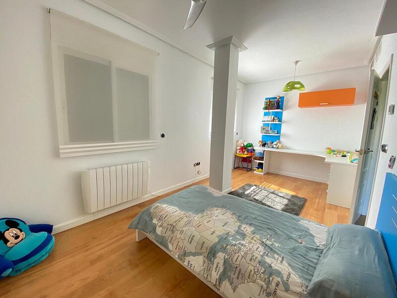 5 slaapkamer Villa Te koop