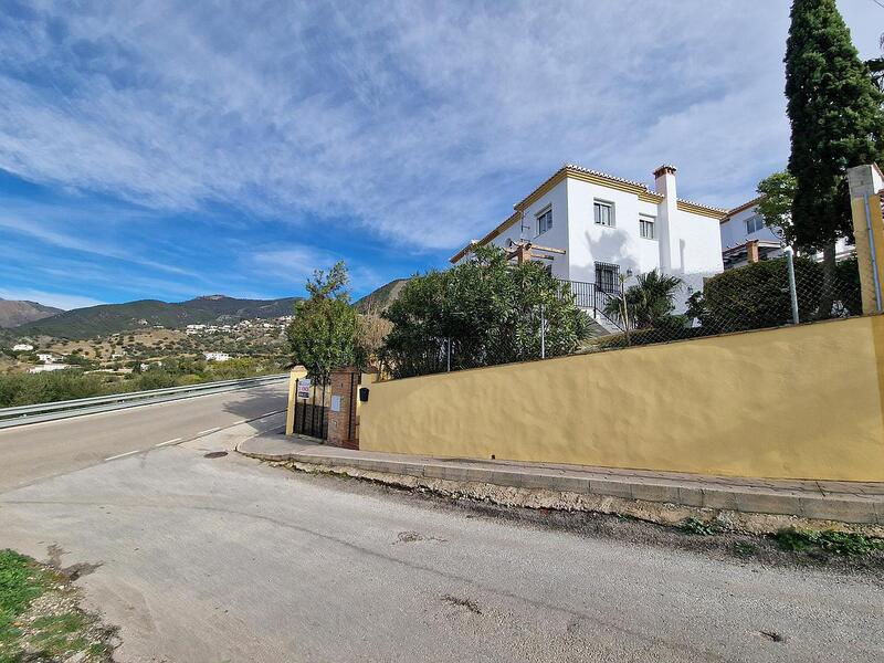 4 Cuarto Villa en venta