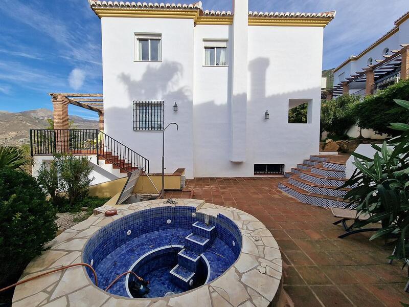 4 Cuarto Villa en venta