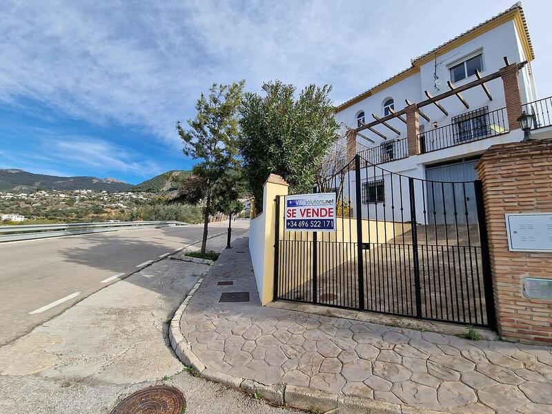 4 Cuarto Villa en venta