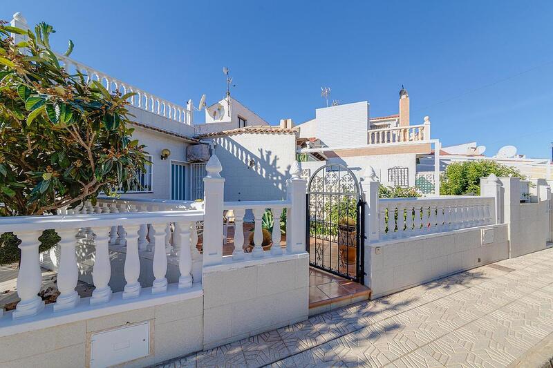 Maison de Ville à vendre dans Guardamar del Segura, Alicante