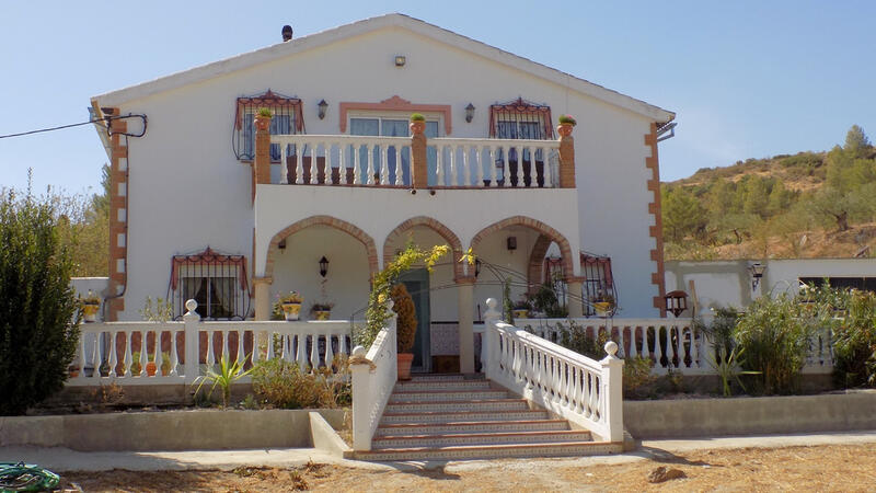 Landhaus zu verkaufen in El Burgo, Málaga