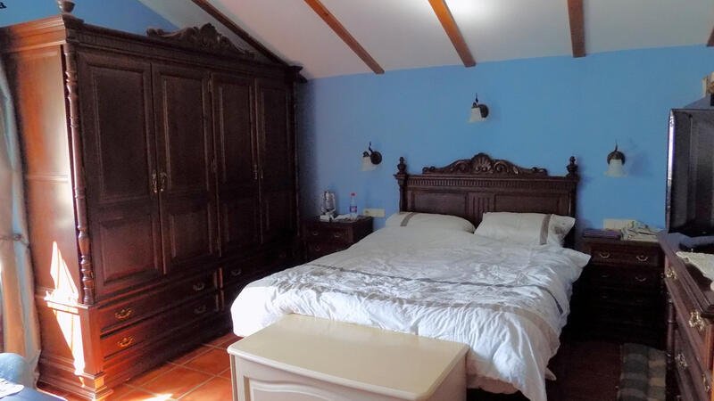 4 chambre Auberge à vendre