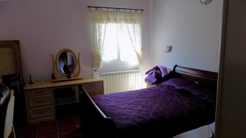 4 Schlafzimmer Landhaus zu verkaufen