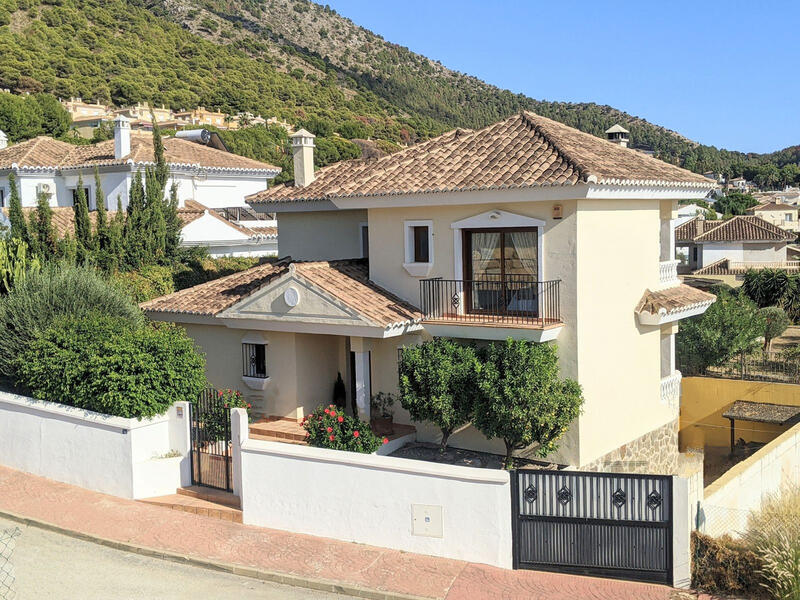 Villa til salg i Mijas, Málaga