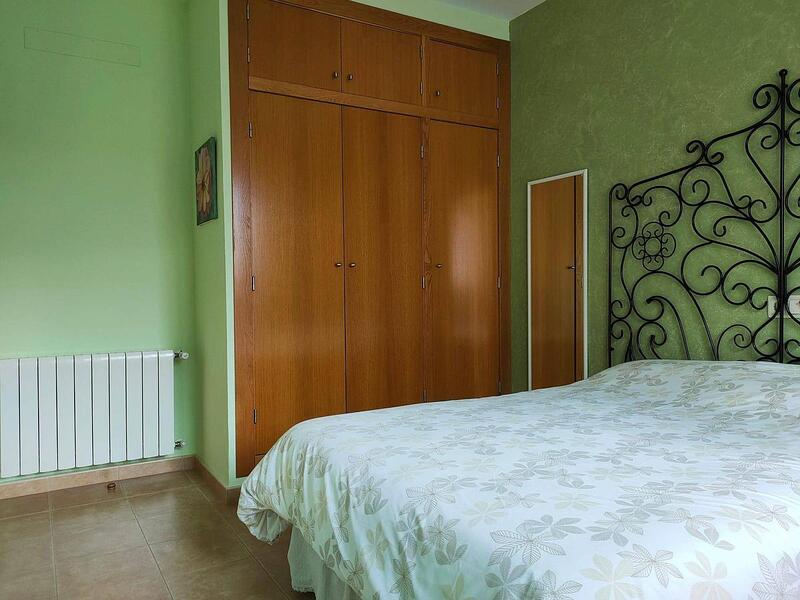 4 Schlafzimmer Stadthaus zu verkaufen