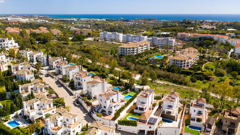 Villa à vendre dans Selwo, Málaga