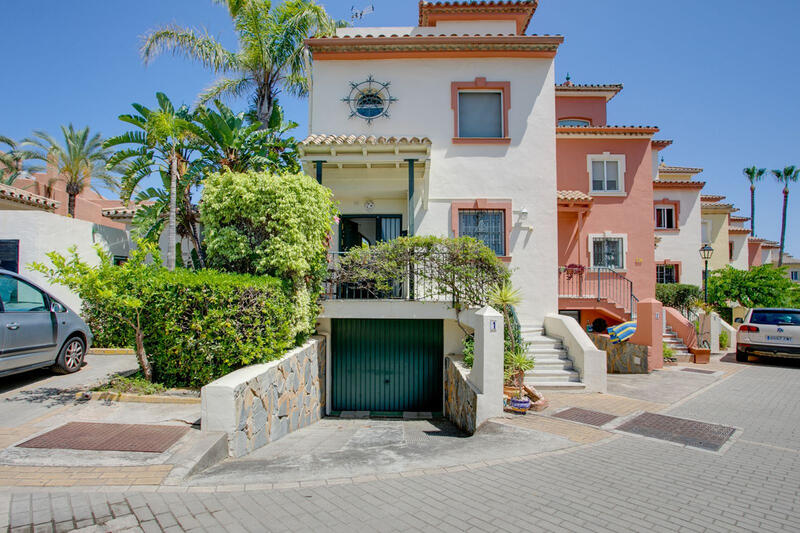 Maison de Ville à vendre dans Estepona, Málaga