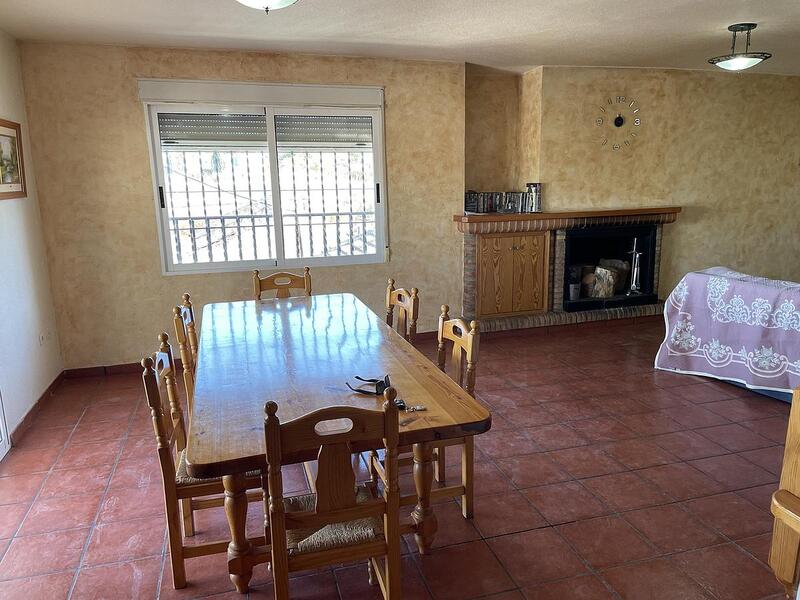 4 bedroom Country House for sale