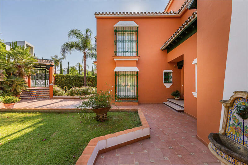 4 Cuarto Villa en venta