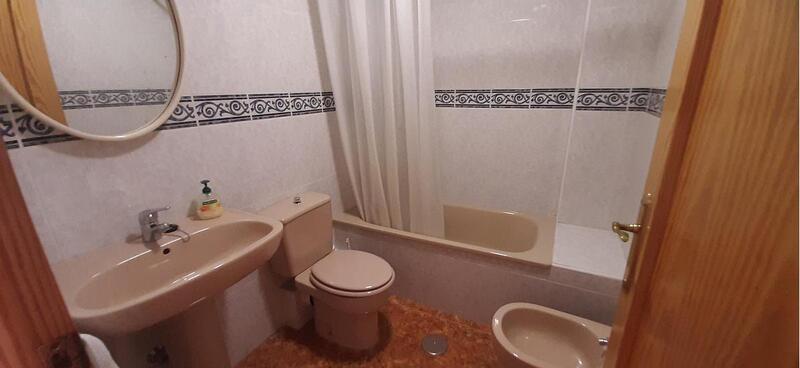 4 Cuarto Adosado en venta