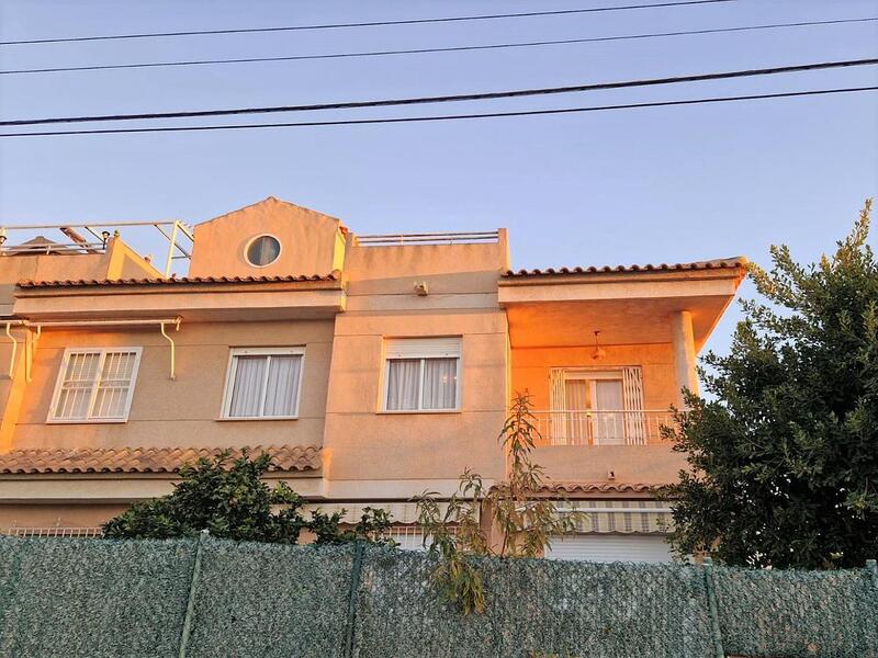 Townhouse for sale in Torrevieja, Alicante