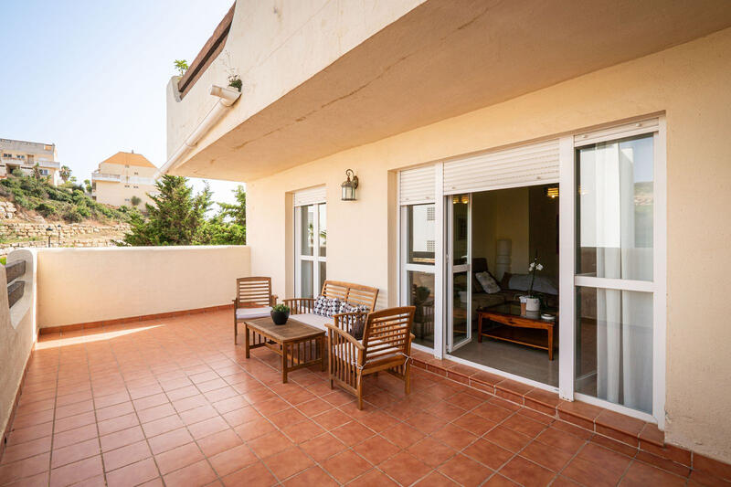 Apartment for sale in La Duquesa, Málaga