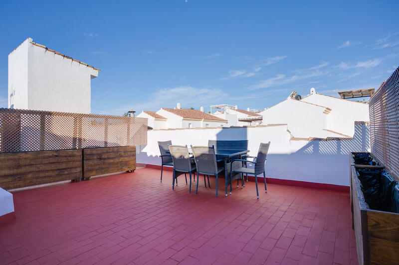 Apartamento en venta en Estepona, Málaga