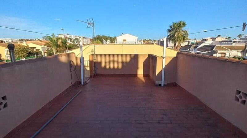 2 Cuarto Villa en venta