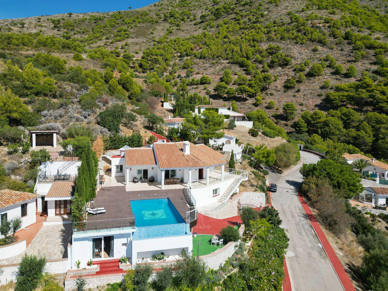 5 bedroom Villa for sale