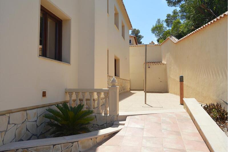 6 Cuarto Villa en venta