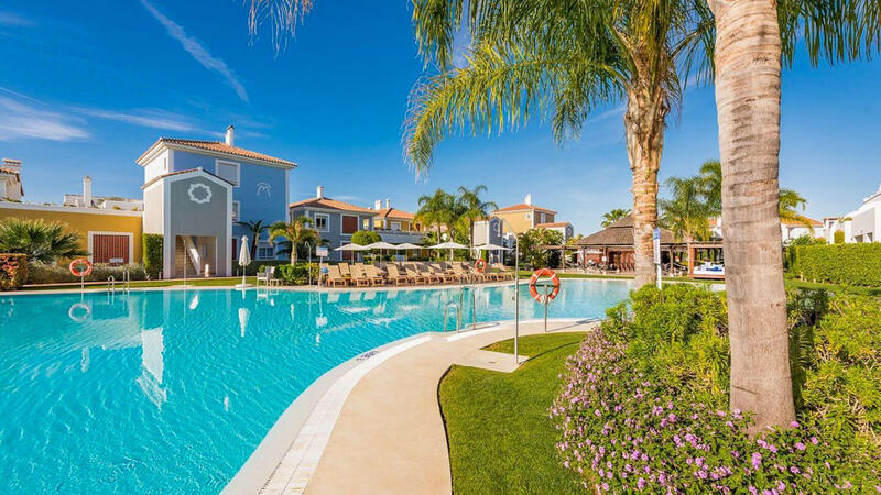 Apartment for sale in Estepona, Málaga