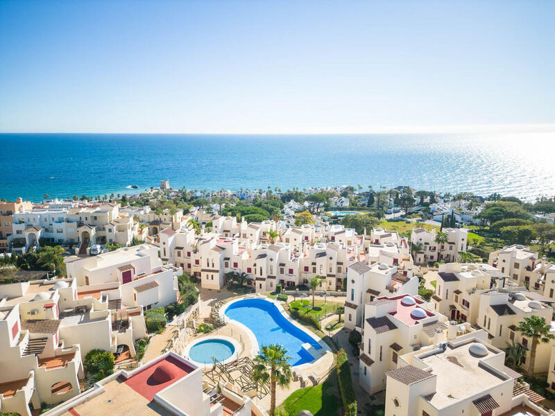 Lägenhet till salu i Casares Playa, Málaga