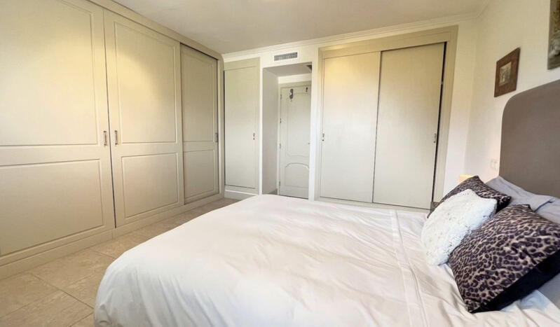 2 slaapkamer Appartement Te koop