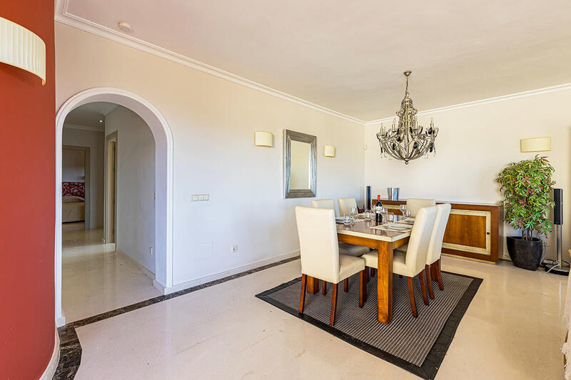 3 bedroom Apartment for sale