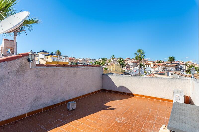 2 Cuarto Villa en venta