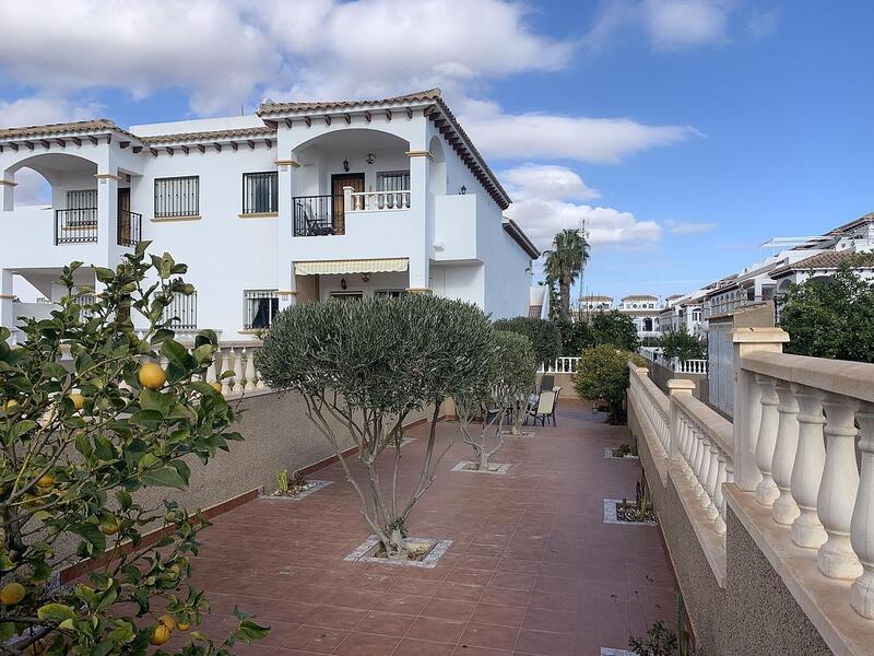 Appartement Te koop in Punta Prima, Alicante