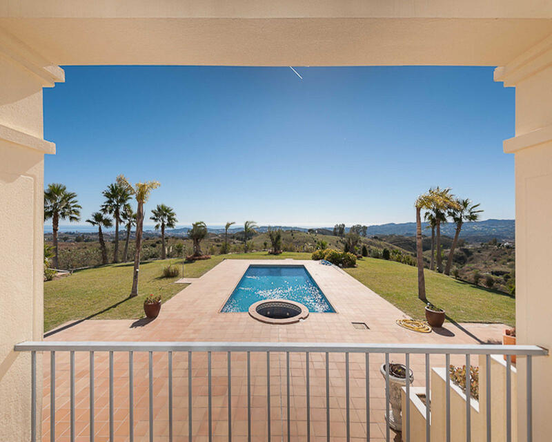 Villa for sale in Mijas, Málaga