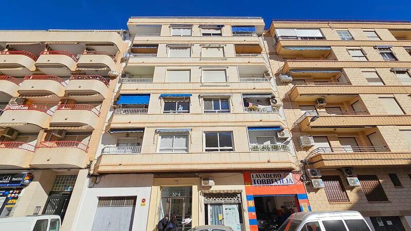 Apartment for sale in Torrevieja, Alicante