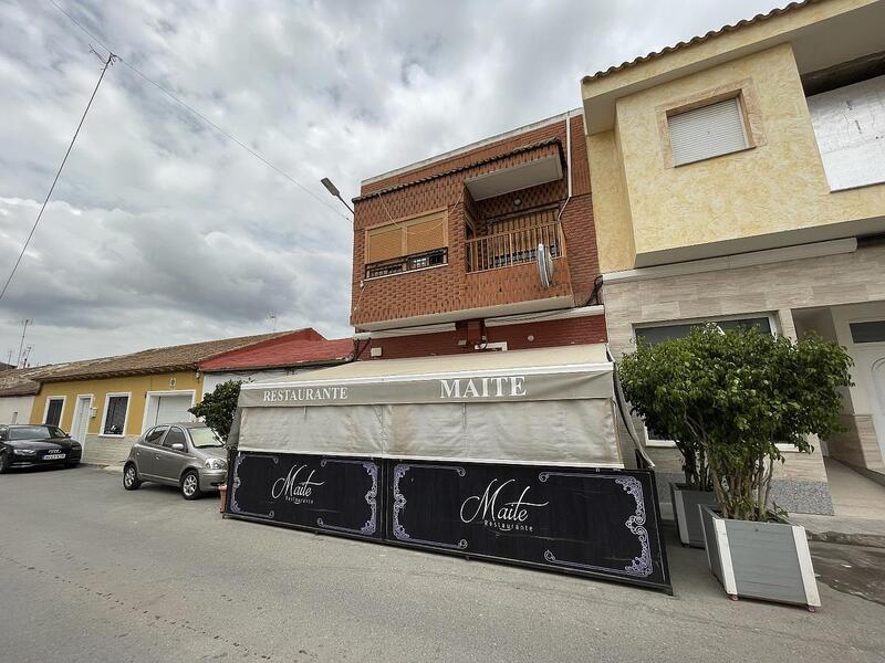 3 Cuarto Local Comercial en venta