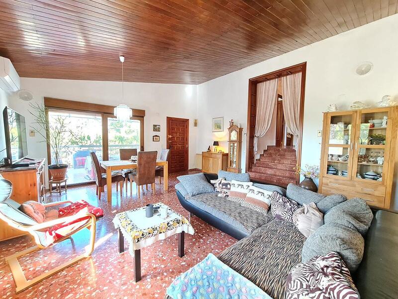 4 bedroom Villa for sale