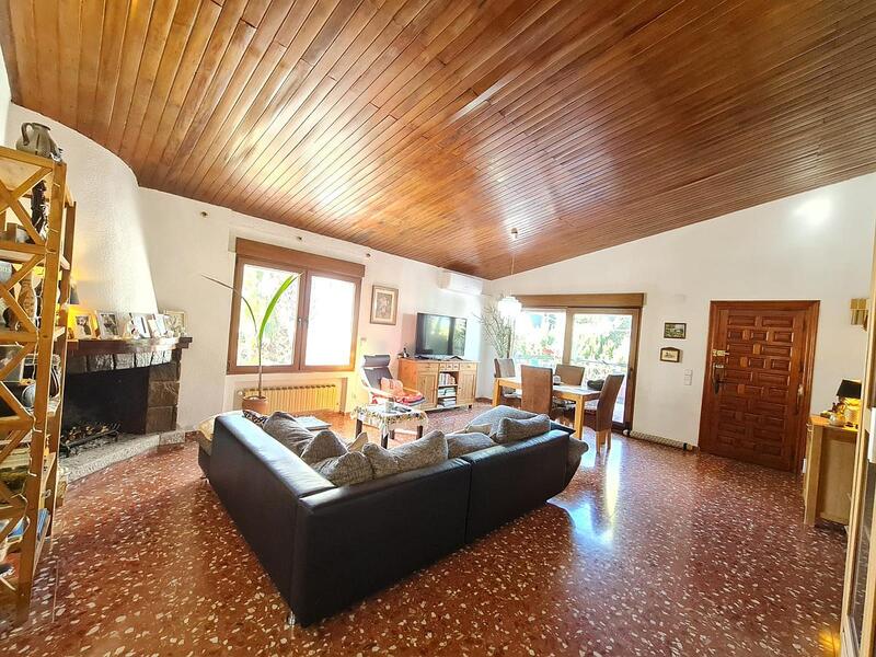 4 bedroom Villa for sale