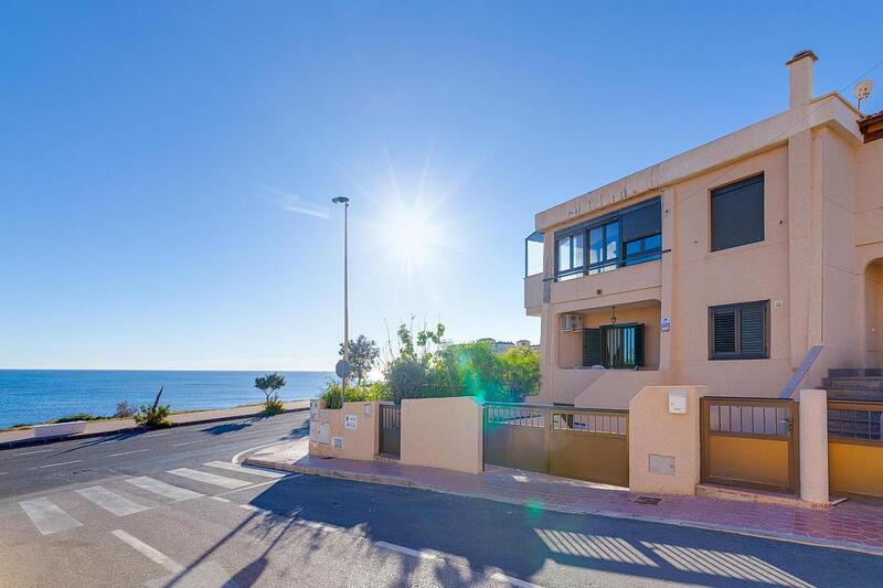 Stadthaus zu verkaufen in Torrevieja, Alicante