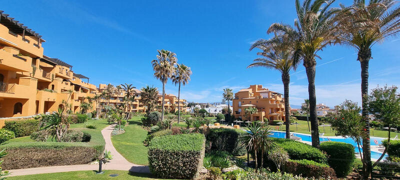 Apartment for sale in La Duquesa, Málaga