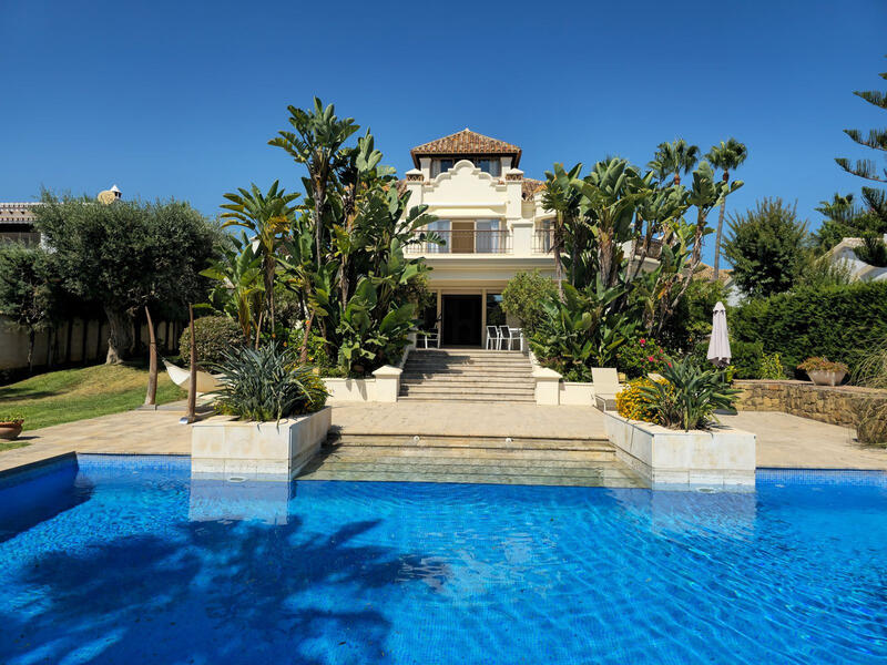 5 bedroom Villa for sale