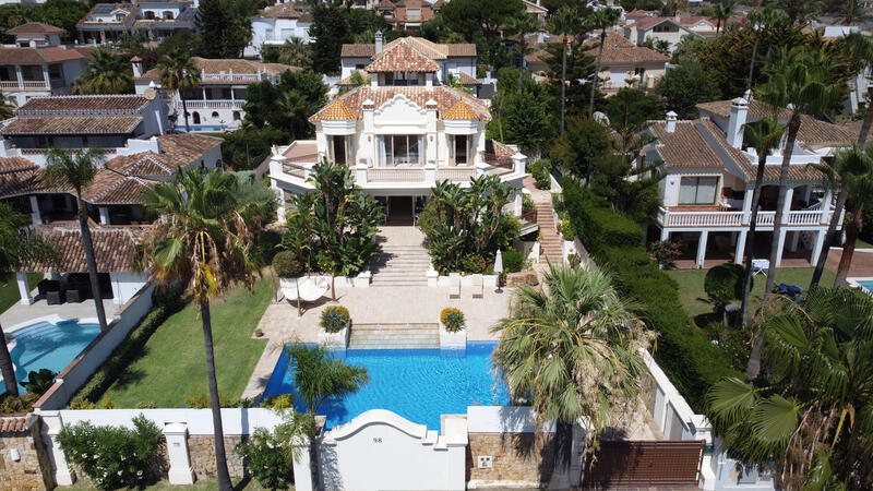 5 bedroom Villa for sale