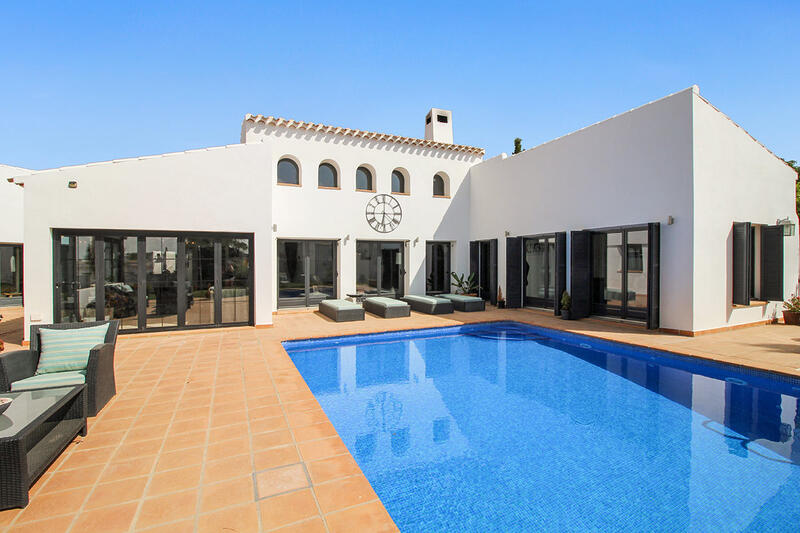 5 bedroom Villa for sale