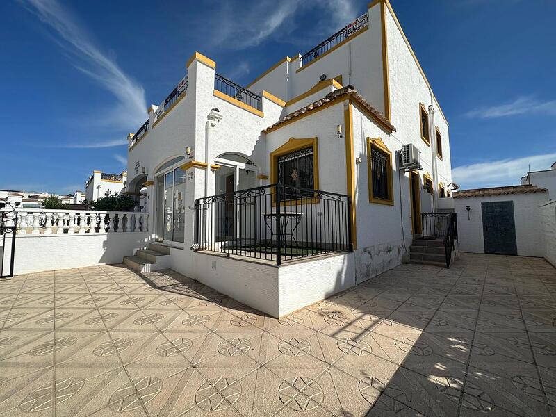 Townhouse for sale in Orihuela, Alicante